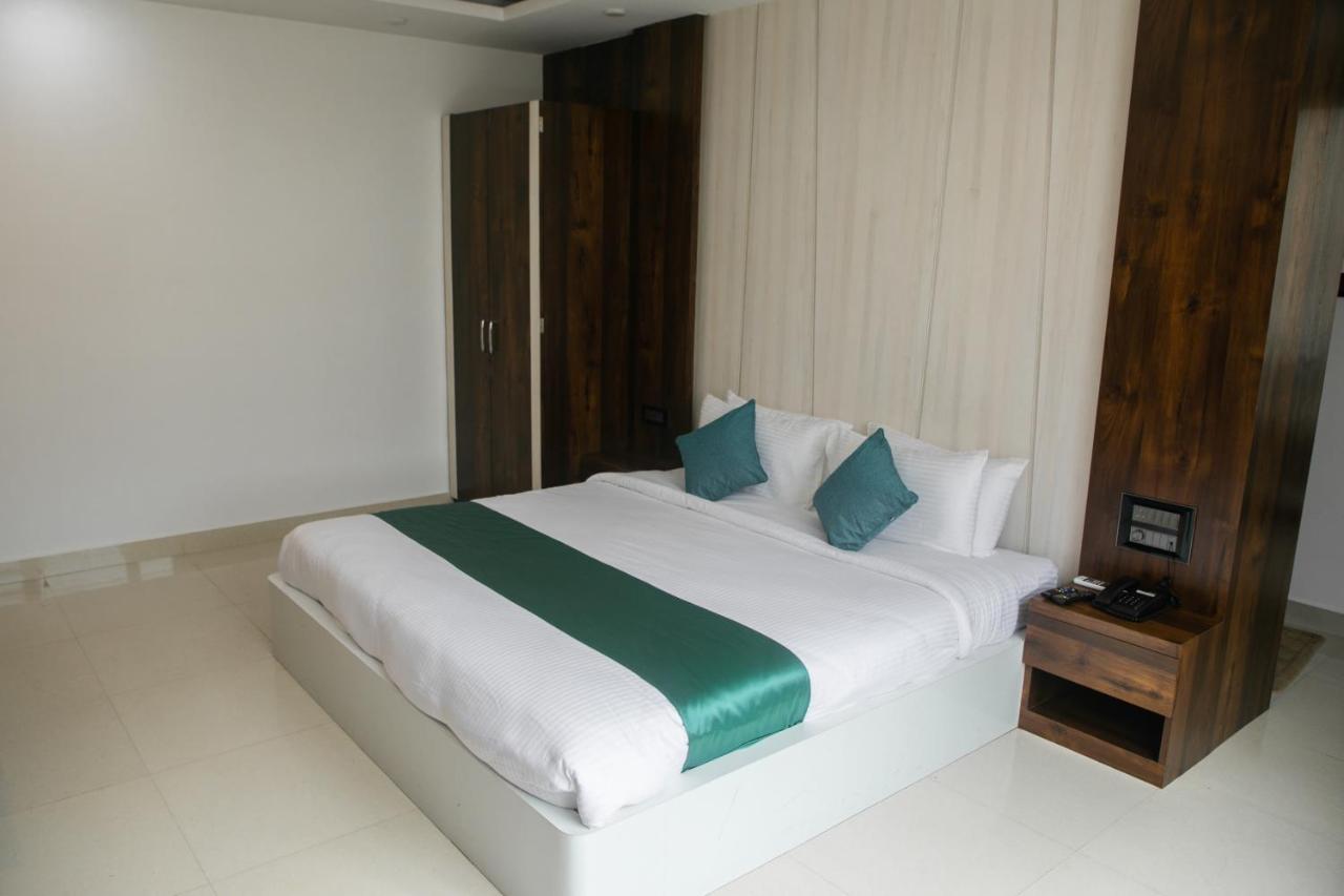 Crescent International Kohima Экстерьер фото